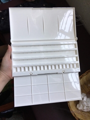 Hộp nhựa đựng màu kèm khay palette St. Pertersburg chính hãng JSC cùng hãng sản xuất Whitenights