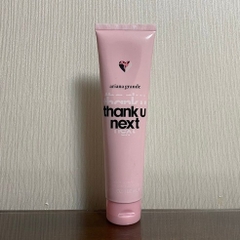 Sữa dưỡng thể Ariana Grande