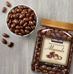 Socola sữa hạnh nhân Kirkland Milk Chocolate Almonds Mỹ