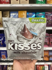 Chocolate Kisses Vị Sữa Truyền Thống (Milk Chocolate) Túi 306gr Mỹ