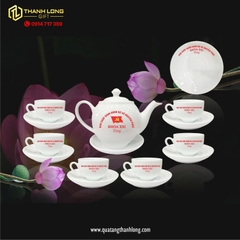 Bộ ấm chén sứ Ban chấp hành Đảng Bộ