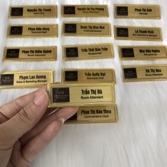 Bảng Tên Cố Định Viền Vàng Vẻ Đẹp Tinh Tế