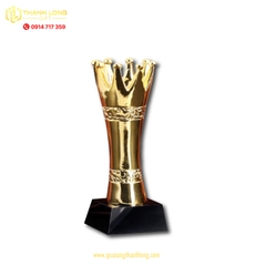 Cúp vinh danh kim loại