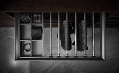 KHAY TREO QUẦN ÁO VÀ HỘP TRANG SỨC - MODEL RT66105