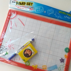 Win Q Bảng Bộ 2 Mặt A4 B06 (1 Mặt phấn + Bút Lông) 2 Loại (4 Ôly) B06 (10 Cái/ Lốc; 80 Cái/ Thùng)