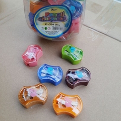 . Chuốt Nắp XL334 (36 Cái/ Lon; 96 Lon/ Thùng)