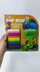 Win Q Sáp nặn 12 màu + khuôn hình + cây lăn D-12 _Vĩ