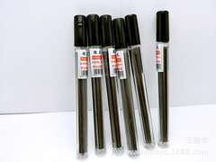 . Ruột Bút Chì Bấm 2B Loại To 2.0mm D8103 (60 Ống/Lon; 40 Lon/Thùng)