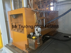 Máy làm cốc nhựa dùng 1 lần 850 khổ lớn robot gắp