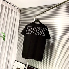 Áo Chữ Viền Lưng