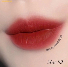 Son thỏi Mac Locked Kiss 24hs Màu 99 Extra Chili - Đỏ gạch