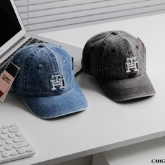 CAP Tommy Hilfiger JEAN BLACK