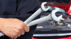 5 Dụng Cụ Sửa Chữa Xe Ô Tô Thiết Yếu Để Bạn Luôn Sẵn Sàng