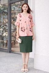 Áo Katosa 1 Màu Tay Áo Dập Ly Phối Họa Tiết-KTS2300104A