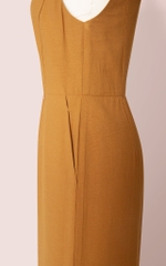 Jumpsuit Cổ Tim Sát Nách-KTS231106