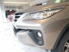 gia-xe-toyota-fortuner-may-dau-mt-4x2-2-4l-so-san