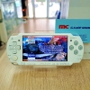 PSP 2000 trắng thẻ 16GB---HẾT HÀNG