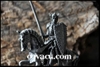 Tượng giả bạc chiến binh Trung cổ ngựa và kiếm