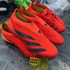 giay-bong-da-adidas-predator-2024-predstrike-elite-laceless-cam-vach-den-khong-d