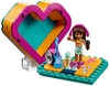 Đồ chơi LEGO Friends 41354 - Hộp Quà Tặng của Andrea (LEGO 41354 Andrea's Heart Box)