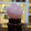 Quả cầu thạch anh hồng tự nhiên ĐK 6.9cm - 0.45kg - MTC137
