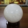 Quả cầu thạch anh trắng đục ĐK 13.5cm - 3.4kg-MTB470