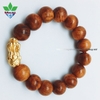 vòng tay gỗ huyết long charm tỳ hưu vàng