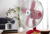 Quạt bàn Swan Retro màu đỏ
