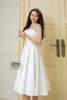 Váy cưới phi nhật cổ lọ tay dài trắng điểm ngọc lửng HCD141