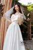 Váy cưới phi nhật trễ vai chéo đai nhọn trắng SCD129
