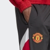 Quần Adidas Nam Chính Hãng - MANCHESTER UNITED ICON TEXTILE PANTS - Đen | JapanSport HT1993