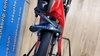 Xe đạp dựng PINA F14 đen đỏ, phanh V, Shimano R8000, vành CAMPAGNOLO đùm vân carbon bi bạc đạn, yên Fi’zi:k, Lốp JETTY Plus 700x25C