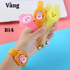 pvn64736-dong-ho-duoi-muoi-giup-bao-ve-be-khoi-bi-muoi-can-dong-ho-co-den-led-ph