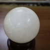 Quả cầu thạch anh trắng đục ĐK 11.9cm - 2.3kg-MTB465