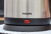 Bình siêu tốc Philips 1.2 lít HD9303, Công suất 1800W, Dung tích 1.2 lít, Chất liệu inox 304, Đế tiếp điện Strix của Anh có độ bền 10.000 lần đun, Bảo hành 2 năm
