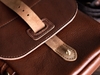 Túi đeo chéo messenger đơn giản, túi nam dáng đứng, nắp gài đai phong cách cổ điển Manuk Leather