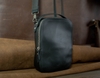 Túi đeo vai da bò phong cách tối giản minimaslim màu đen
