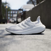 giay-the-thao-adidas-ultraboost-light-23-triple-white-gy9350-hang-chinh-hang