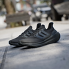 giay-the-thao-adidas-ultraboost-light-23-triple-black-gz5159-hang-chinh-hang