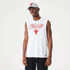 ao-the-thao-he-newera-chicago-bulls-script-essential-tank-top-white-60332210-han