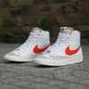 [2hand] Giày Thể Thao NIKE BLAZER MID 77 VINTAGE WHITE MANTRA ORANGE BQ6806-110 - CŨ CHÍNH HÃNG