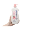 Sữa tắm Johnson's Body Care dưỡng ẩm chiết xuất bơ hạt mỡ 750ml