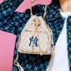 Túi MLB Monogram Bucket Bag New York Yankees D.Beige