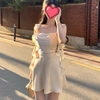 -[ New Arrival] Đầm lụa dáng ngắn ( 76cm) xoè nhẹ 2 bảng dây gợn sóng xinh xắn , tôn dáng , vải mịn mát, nhẹ nhàng nữ tính
