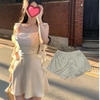 -[ New Arrival] Đầm lụa dáng ngắn ( 76cm) xoè nhẹ 2 bảng dây gợn sóng xinh xắn , tôn dáng , vải mịn mát, nhẹ nhàng nữ tính