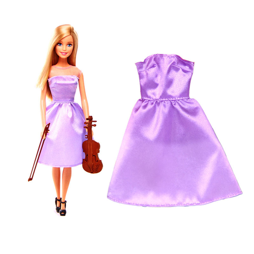 Barbie Nghệ sĩ Violin được làm từ nhựa cao cấp và thiết kế theo kích thước chuẩn 