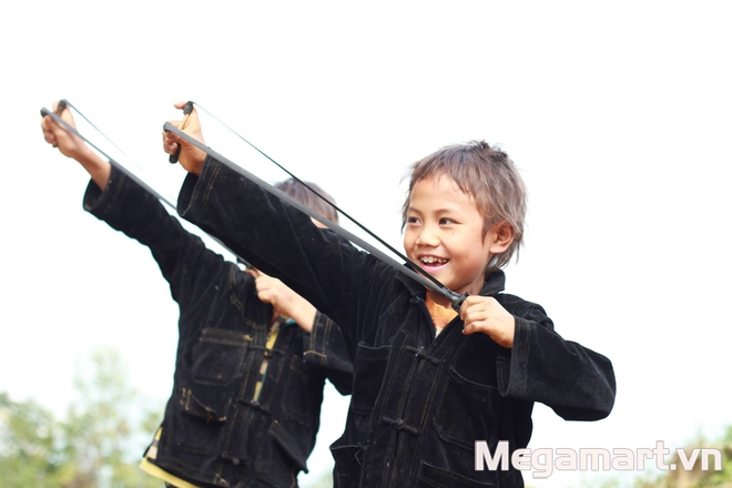 Trò chơi 'độc' và 'lạ' của trẻ em vùng cao Tây bắc 10