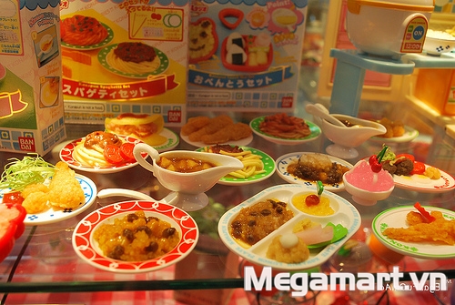 Top những bộ đồ chơi nấu ăn mà bé gái nào cũng mơ ước - Bàn tiệc với nhiều món ăn hấp dẫn đều làm từ đồ chơi Konapun
