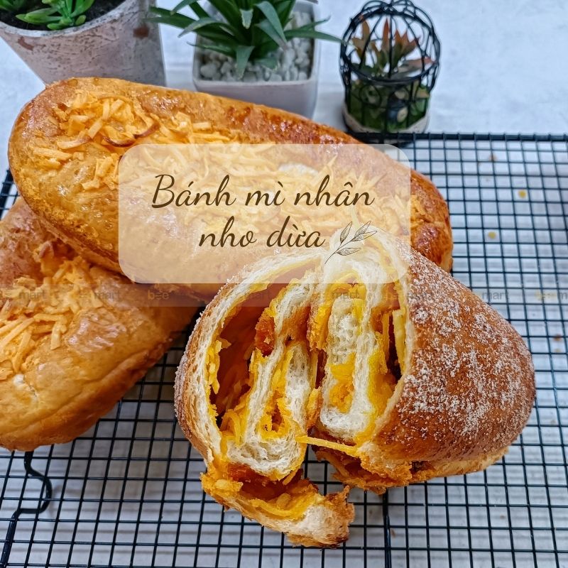 Cách làm bánh mì nho dừa mềm mềm, ngon ngon, thơm ngất ngây