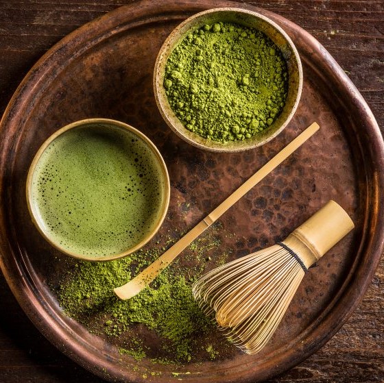 Phân biệt tinh bột trà xanh và bột matcha - Khám phá những điều thú vị từ hai loại bột nổi tiếng này Phân biệt tinh bột trà xanh và bột matcha